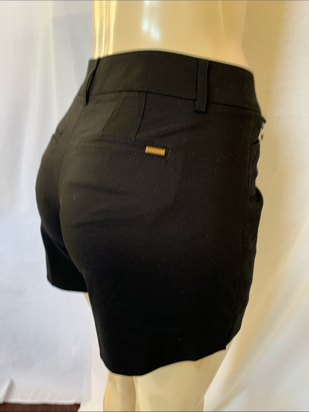 WHITE HOUSE BLACK MARKET Women's Black High Rise Tailored Shorts Size 4 NWT